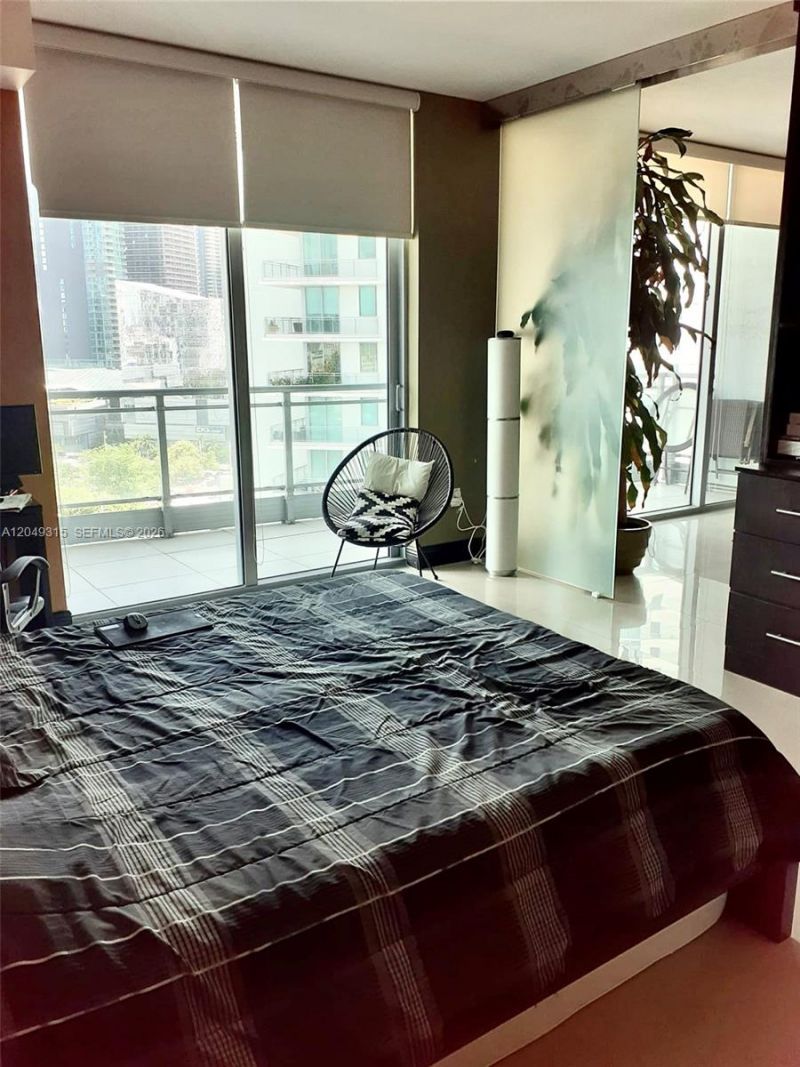90 SW 3rd St , Unit 1914, Miami, FL 33130 Photo