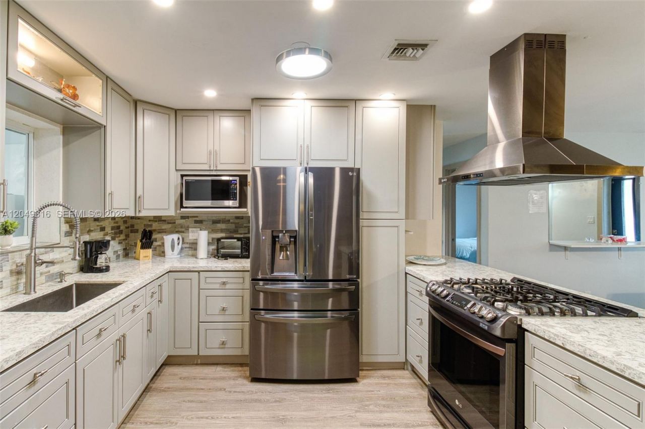 3039 Grant St , Unit 3039, Hollywood, FL 33021 Photo