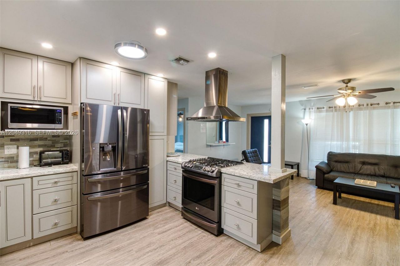 3039 Grant St , Unit 3039, Hollywood, FL 33021 Photo