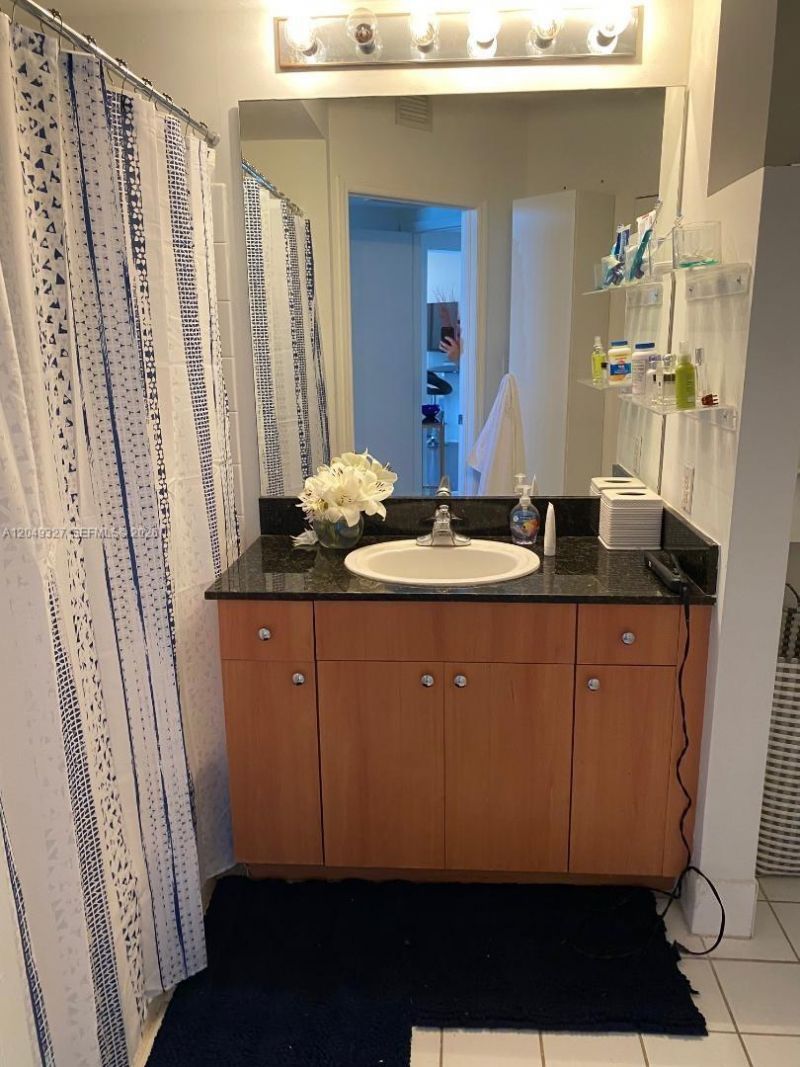 1330 West Ave, Unit 2212, Miami Beach, FL 33139 Photo
