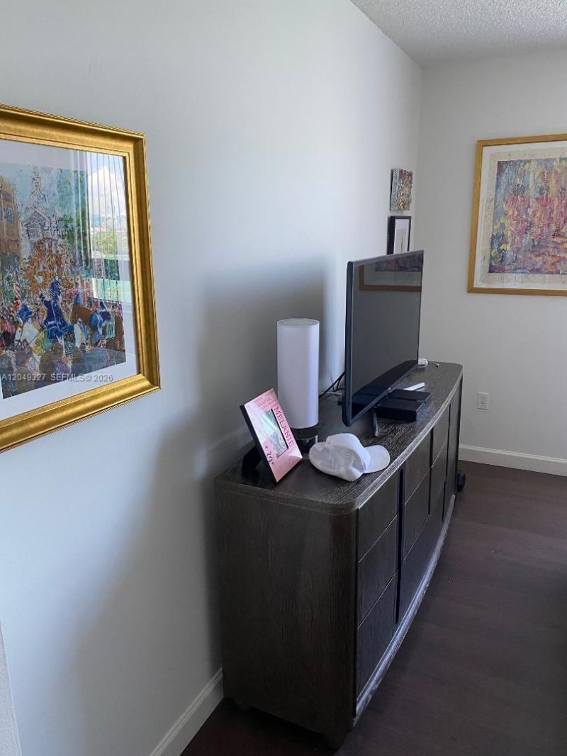 1330 West Ave, Unit 2212, Miami Beach, FL 33139 Photo