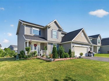 97 Candleford Heights , West Henrietta, NY 14586