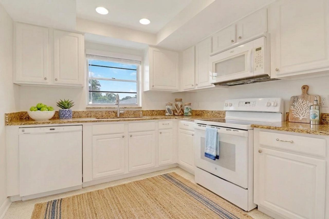 1600 Venus Avenue, Jupiter, FL 33469 Photo