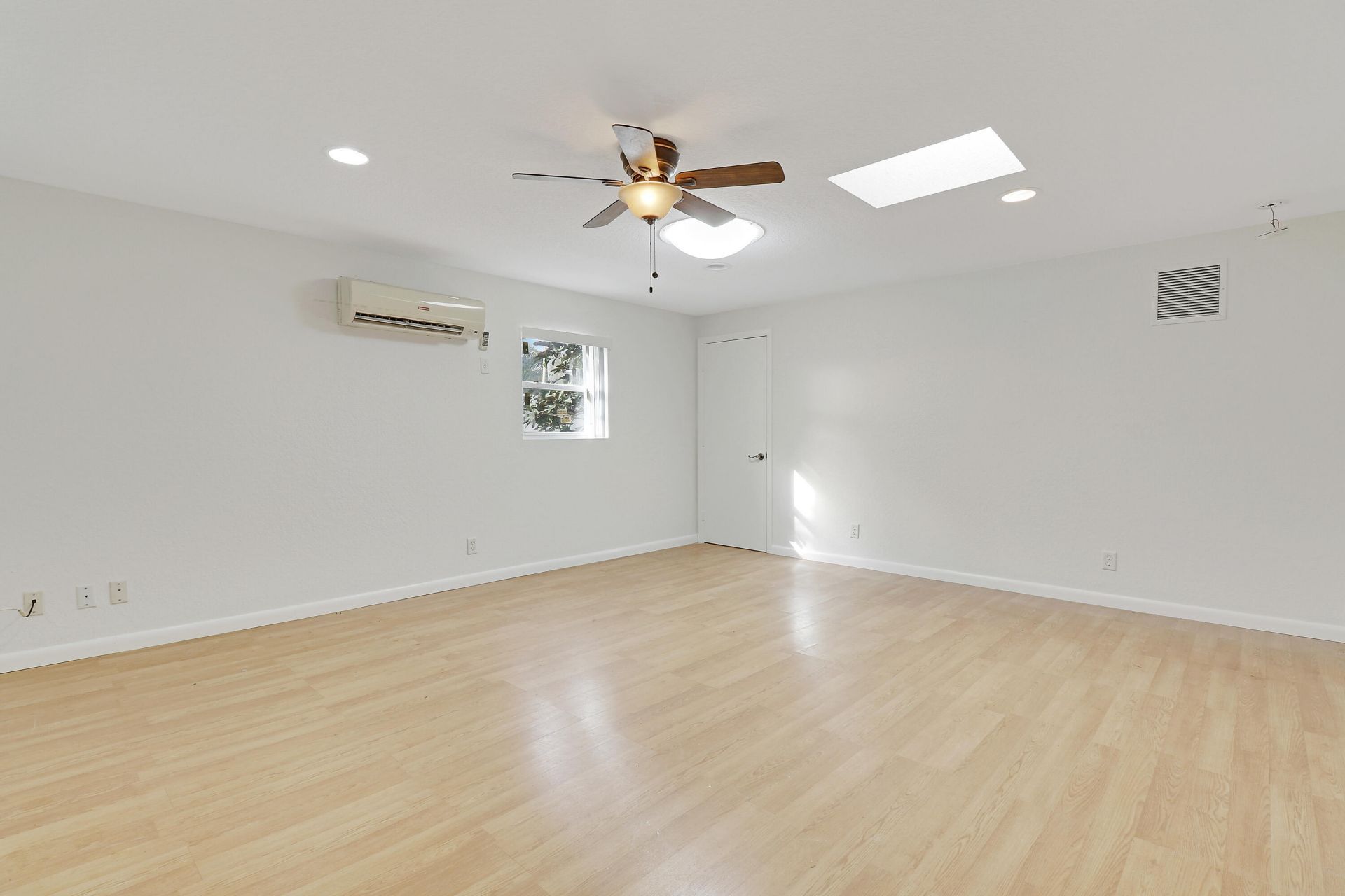 1600 Venus Avenue, Jupiter, FL 33469 Photo