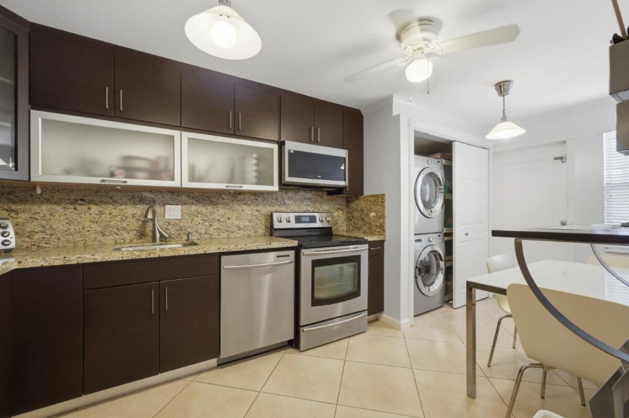 3001 S Palm Aire Drive, Unit 206, Pompano Beach, FL 33069 Photo