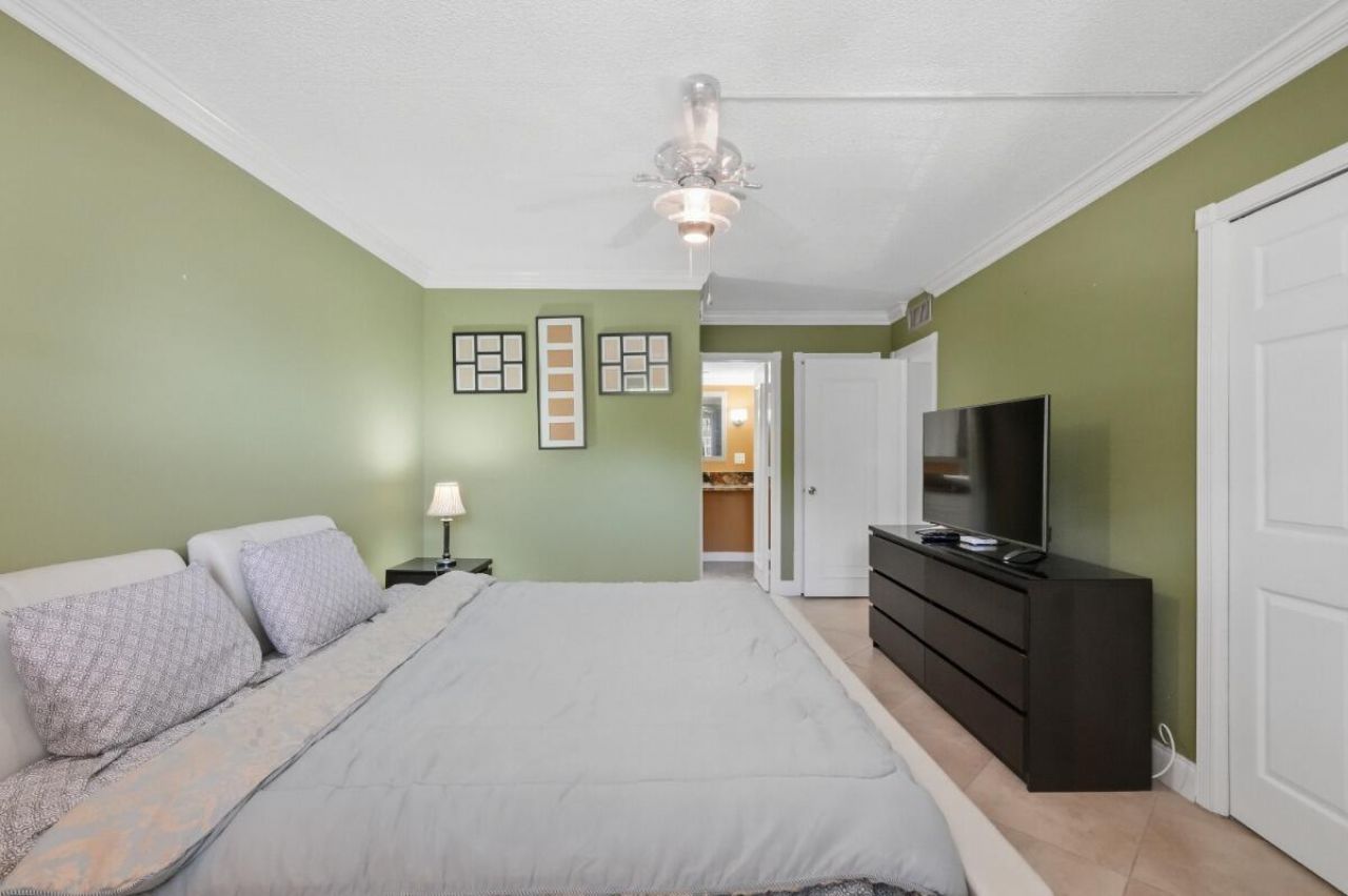 3001 S Palm Aire Drive, Unit 206, Pompano Beach, FL 33069 Photo
