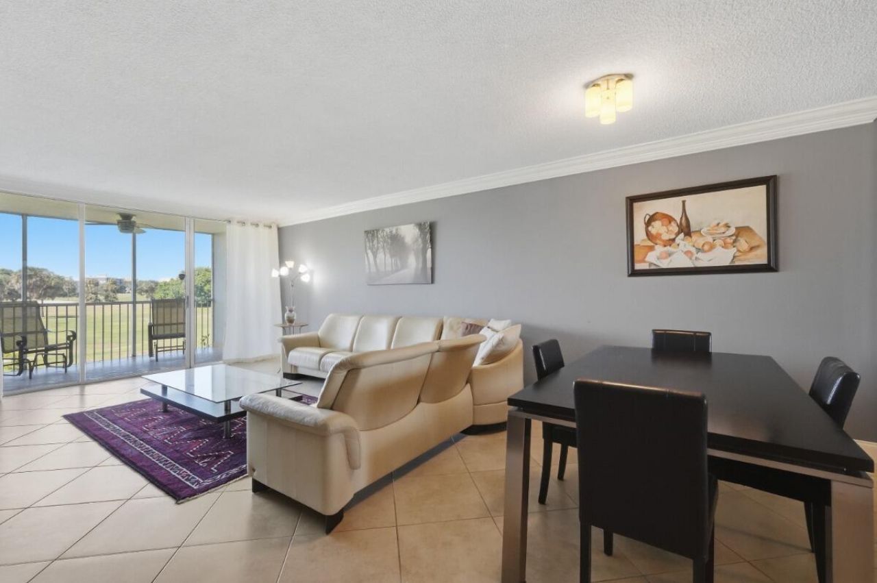 3001 S Palm Aire Drive, Unit 206, Pompano Beach, FL 33069 Photo