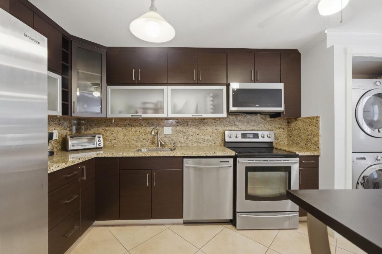 3001 S Palm Aire Drive, Unit 206, Pompano Beach, FL 33069 Photo