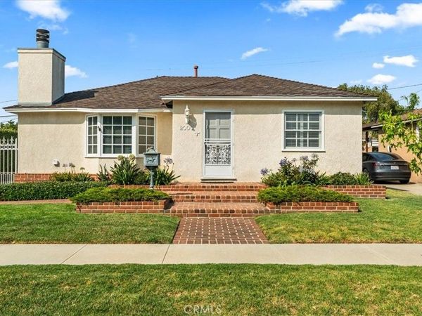 2000 N Britton, Long Beach, CA 90815