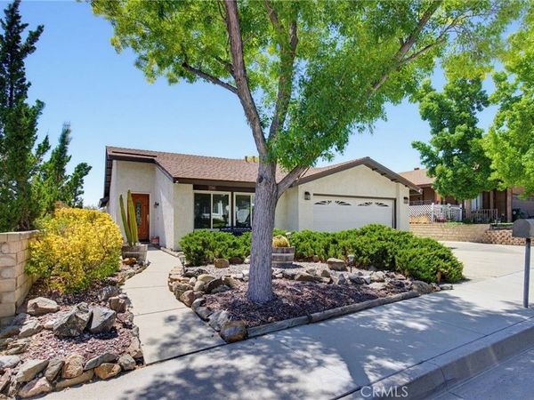 27245 Via Marcia, Saugus, CA 91350