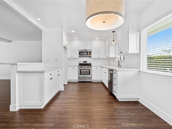384 16th Place, Unit A, Costa Mesa, CA 92627