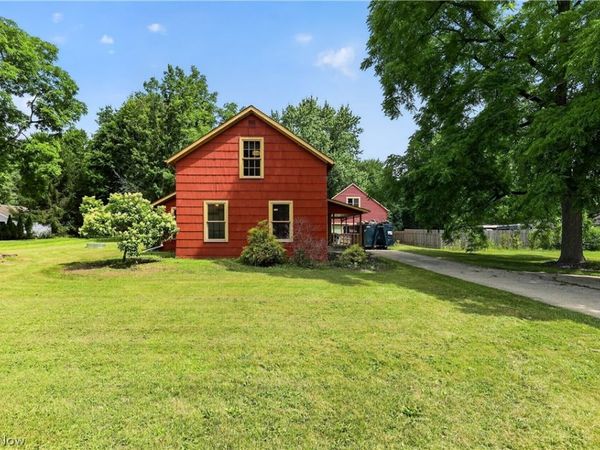 27158 Cook Road, Olmsted Twp, OH 44138