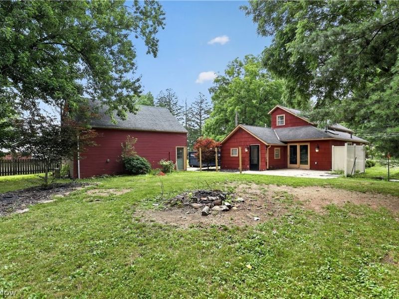 27158 Cook Road, Olmsted Township, OH 44138 Photo 3