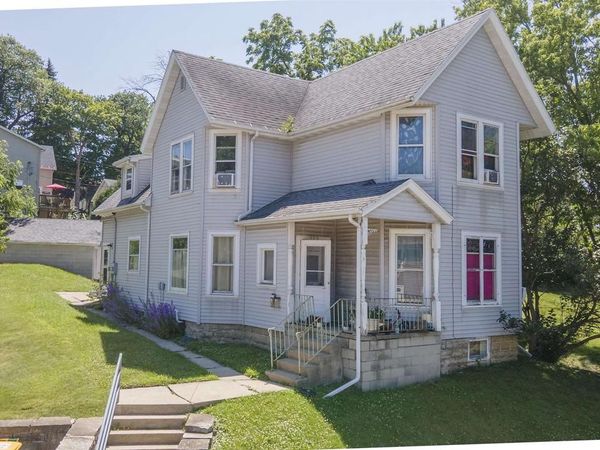 309 W FOND DU LAC STREET, Ripon, WI 54971