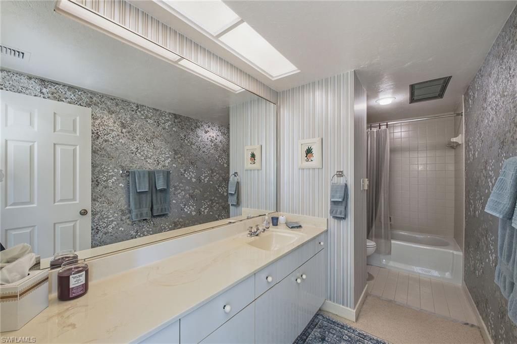 4301 Gulf Shore Blvd N, Unit 1803, Naples, FL 34103 Photo
