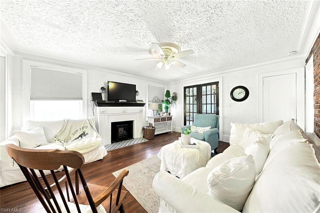 2122 Katherine St , Fort Myers, FL 33901 Photo