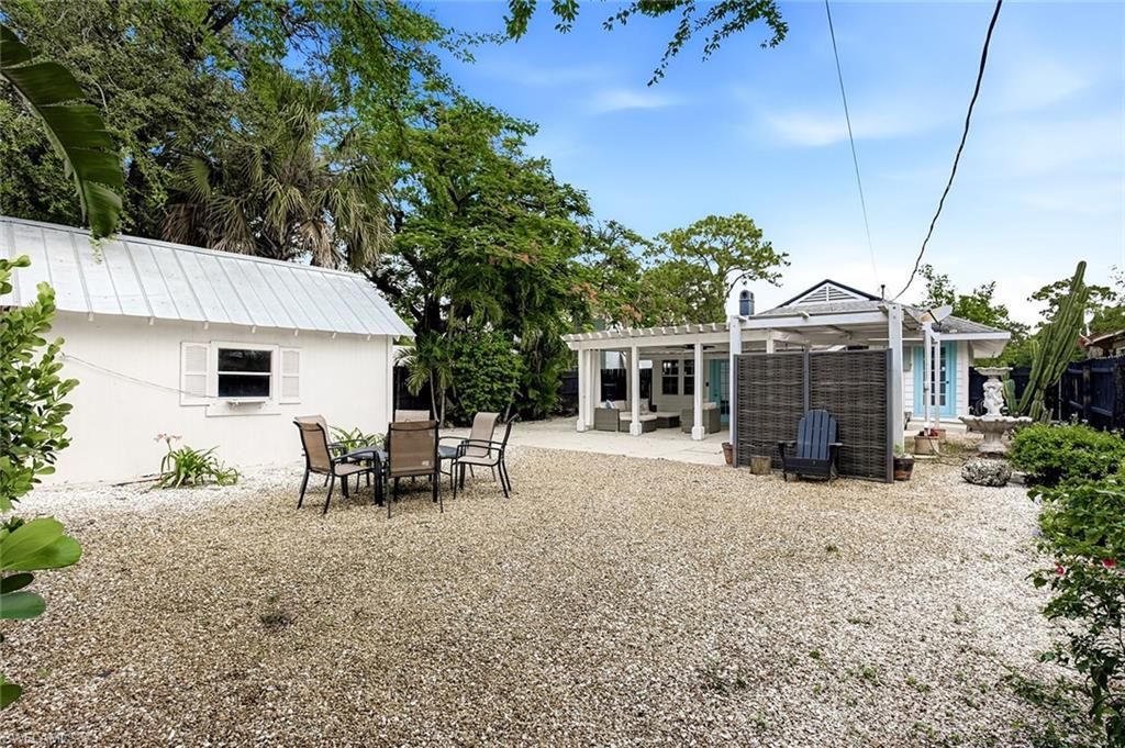 2122 Katherine St , Fort Myers, FL 33901 Photo