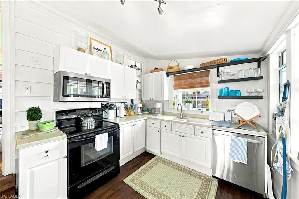 2122 Katherine St , Fort Myers, FL 33901 Photo