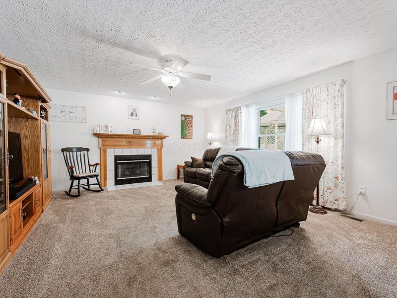 1948 Mayflower Circle, Grove City, OH 43123 Photo 13
