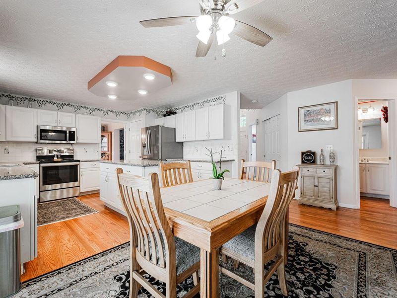 1948 Mayflower Circle, Grove City, OH 43123 Photo 17