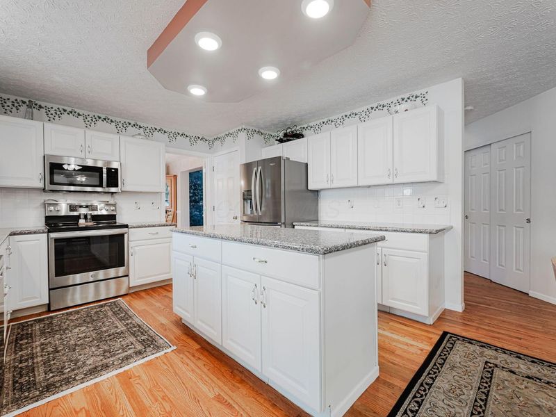 1948 Mayflower Circle, Grove City, OH 43123 Photo 24