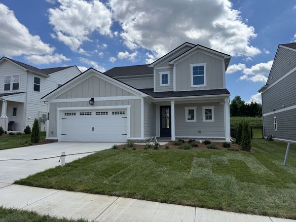 1924 Hildebrand Lane , Columbia, TN 38401
