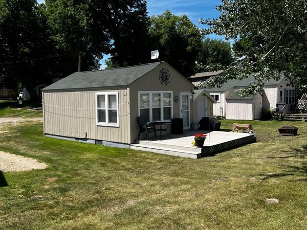 1208 E Lake Street , Osakis, MN 56360