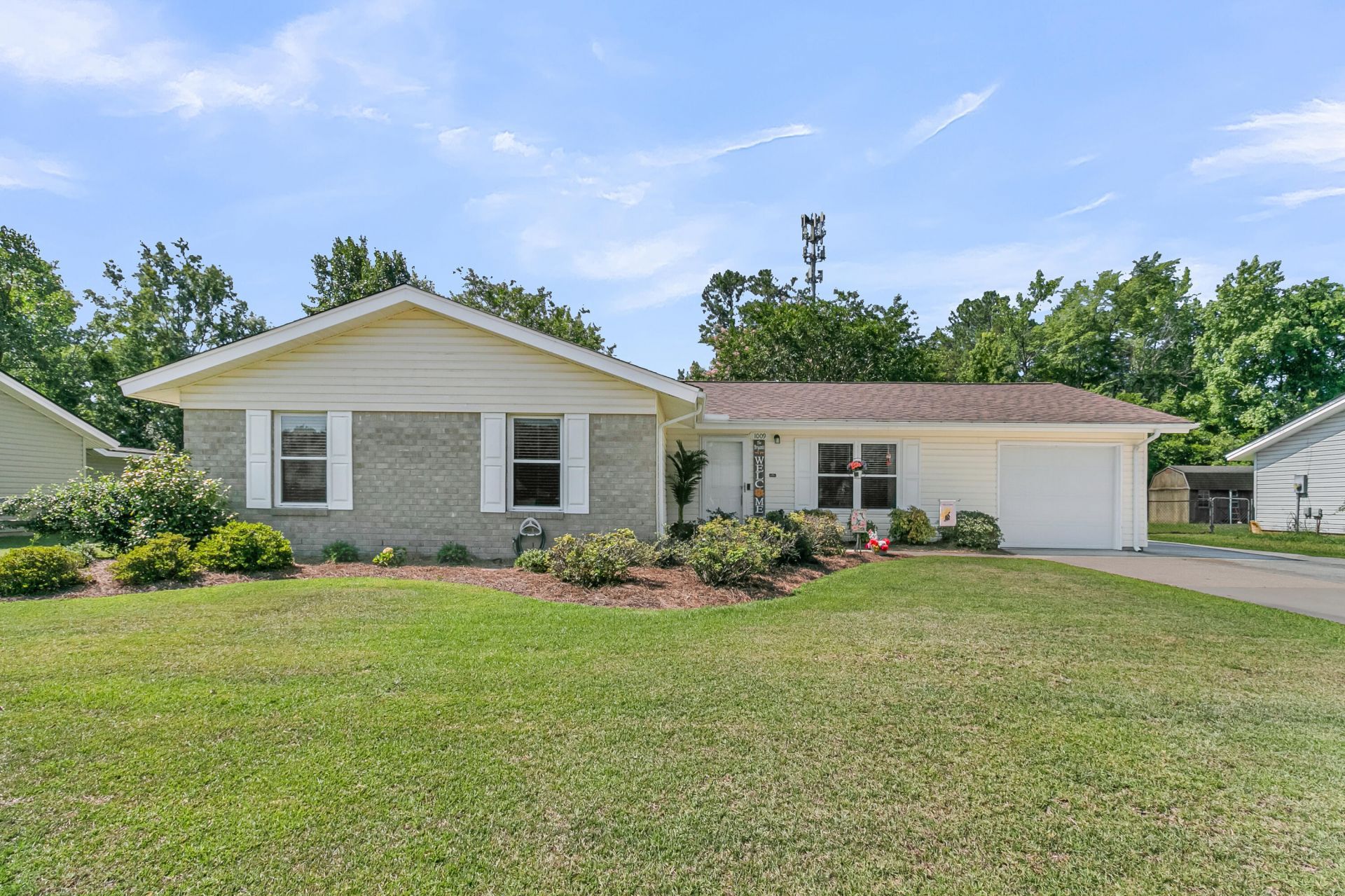 1009 Mountain Pine Road Photo 1