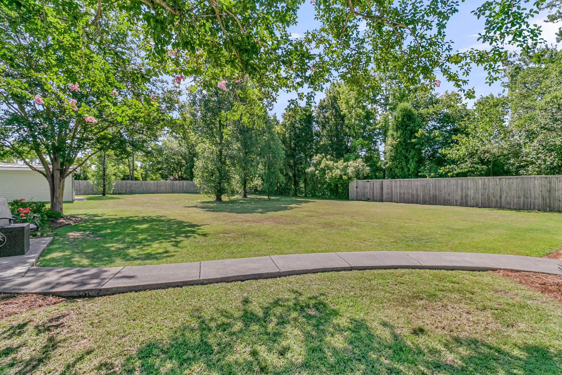 1009 Mountain Pine Road Photo 20