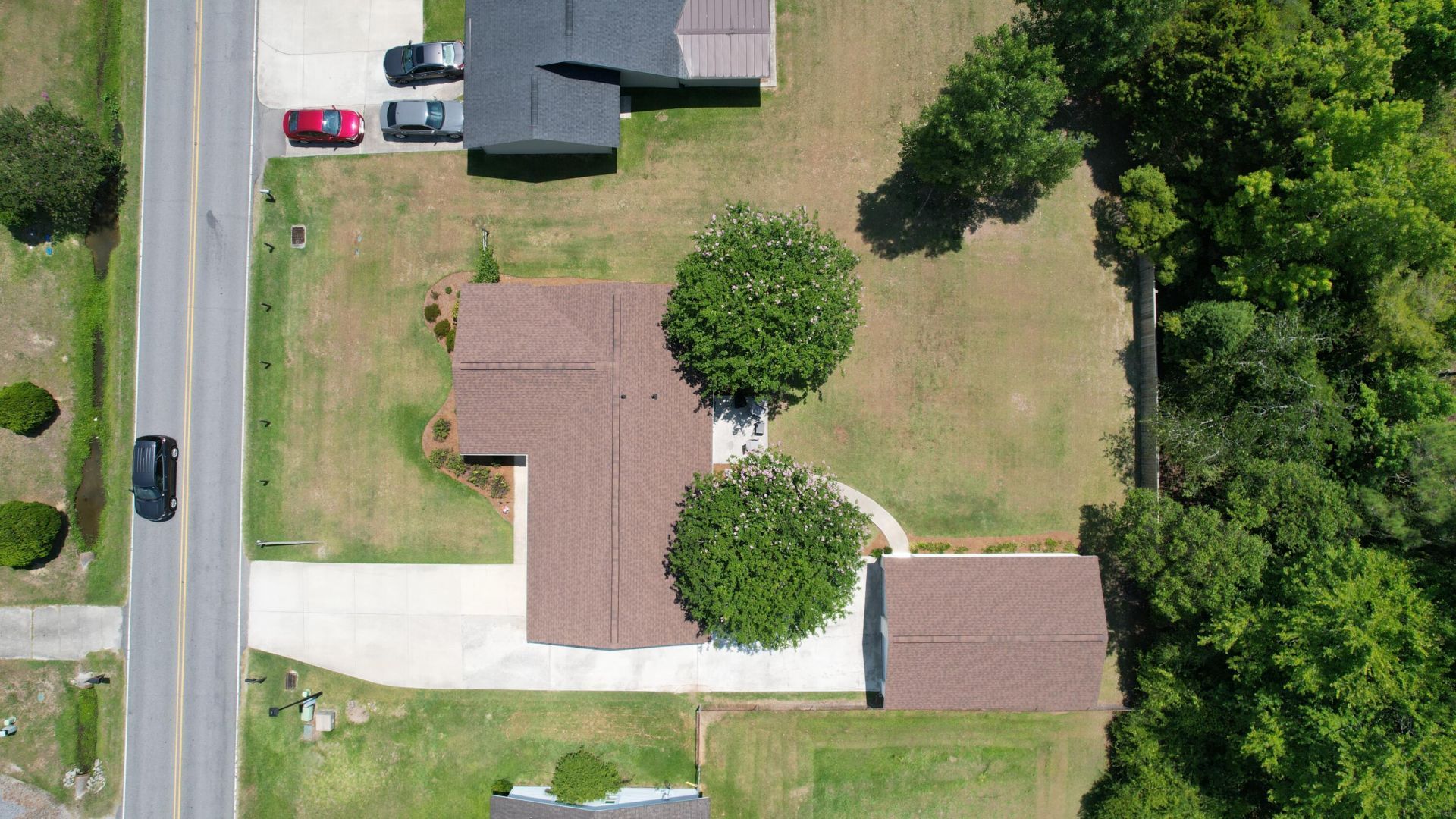 1009 Mountain Pine Road Photo 3