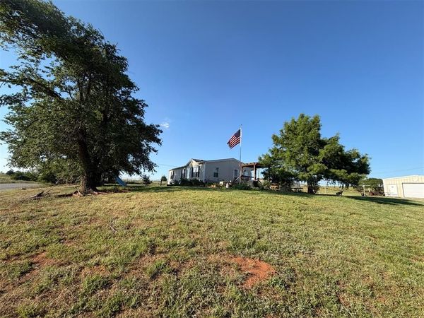 29093 County Street 2560 , Fort Cobb, OK 73038