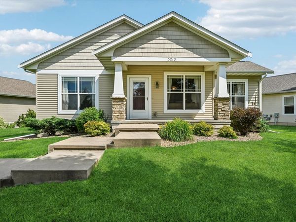 3210 Yorkshire Court , Marion, IA 52302