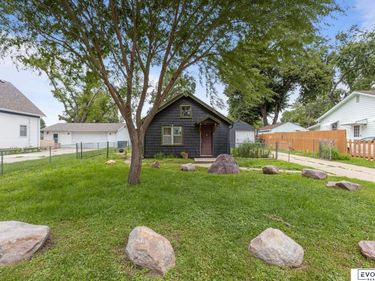 2408 Crawford Street, Bellevue, NE 68005