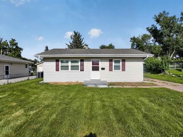 4137 N 62nd Street, Omaha, NE 68104