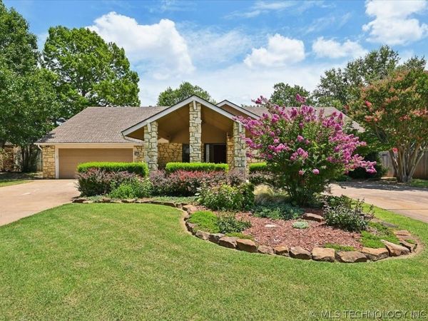 8817 S 70th Avenue E, Tulsa, OK 74133