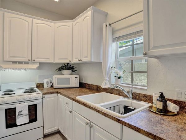 1012 NE 17th Ct , Unit 2, Fort Lauderdale, FL 33305