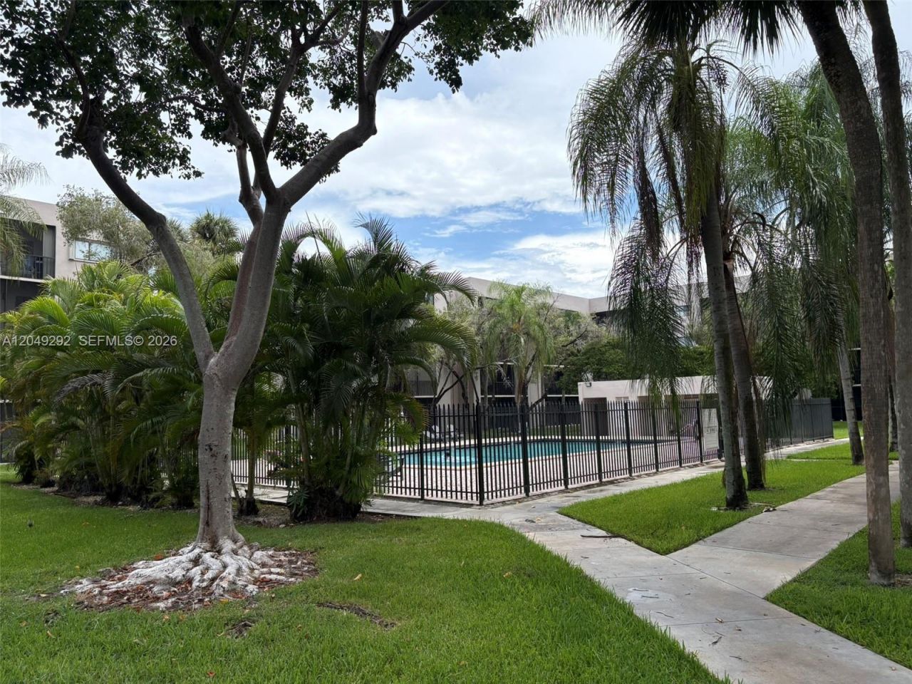 8500 SW 133rd Ave Rd , Unit 422, Miami, FL 33183 Photo