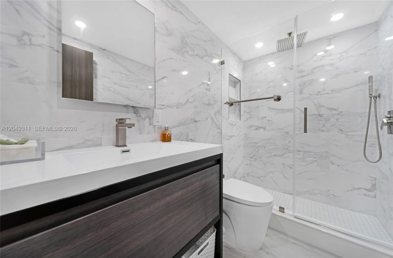 4250 Galt Ocean Dr, Unit 1J, Fort Lauderdale, FL 33308 Photo