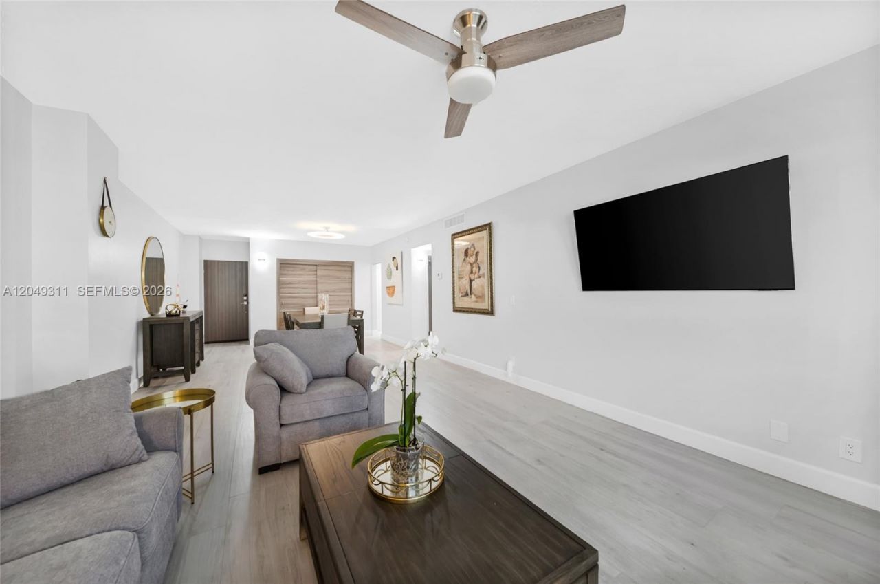 4250 Galt Ocean Dr, Unit 1J, Fort Lauderdale, FL 33308 Photo
