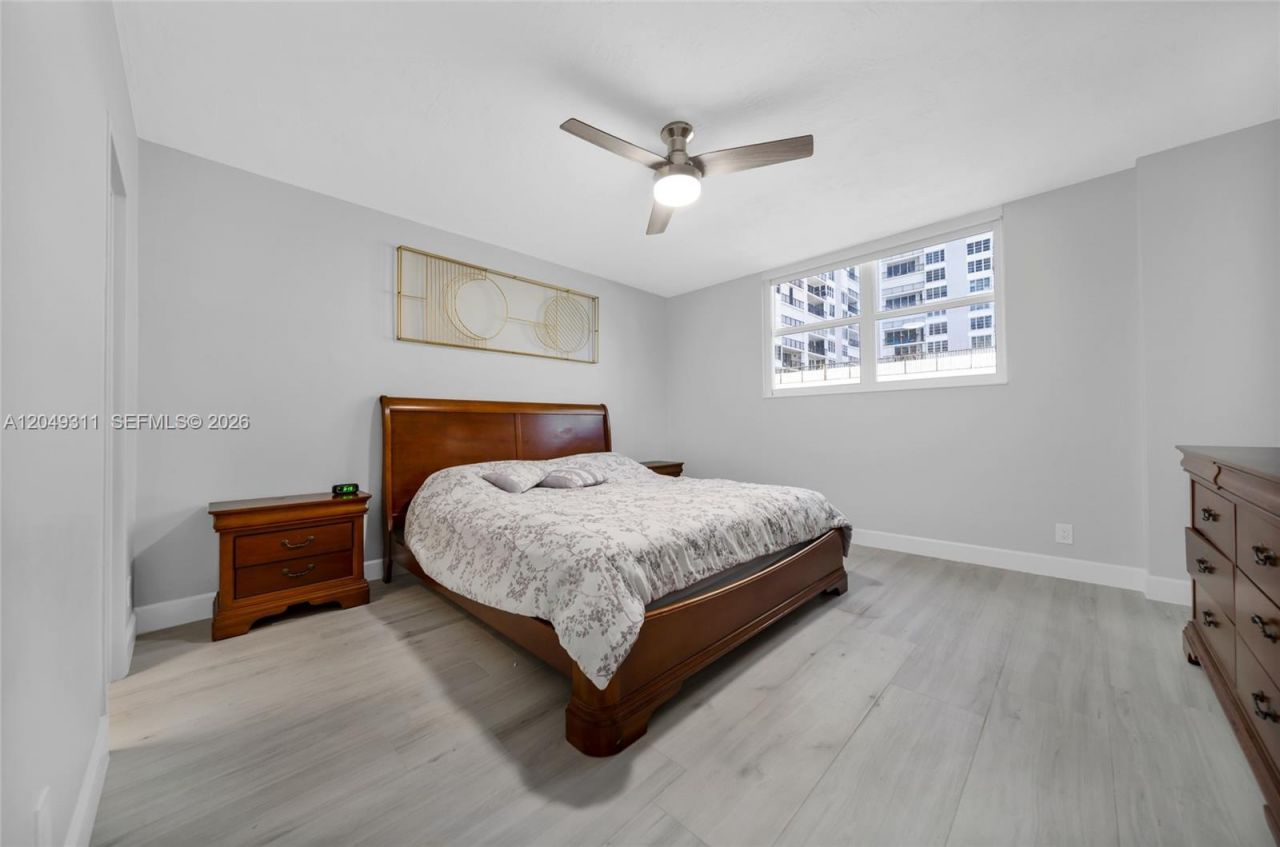 4250 Galt Ocean Dr, Unit 1J, Fort Lauderdale, FL 33308 Photo