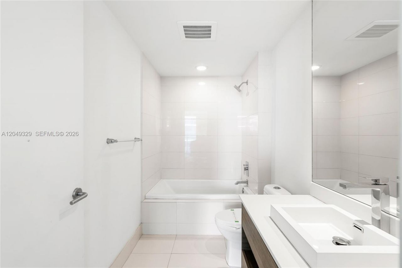 1100 S Miami Ave , Unit 2306, Miami, FL 33130 Photo