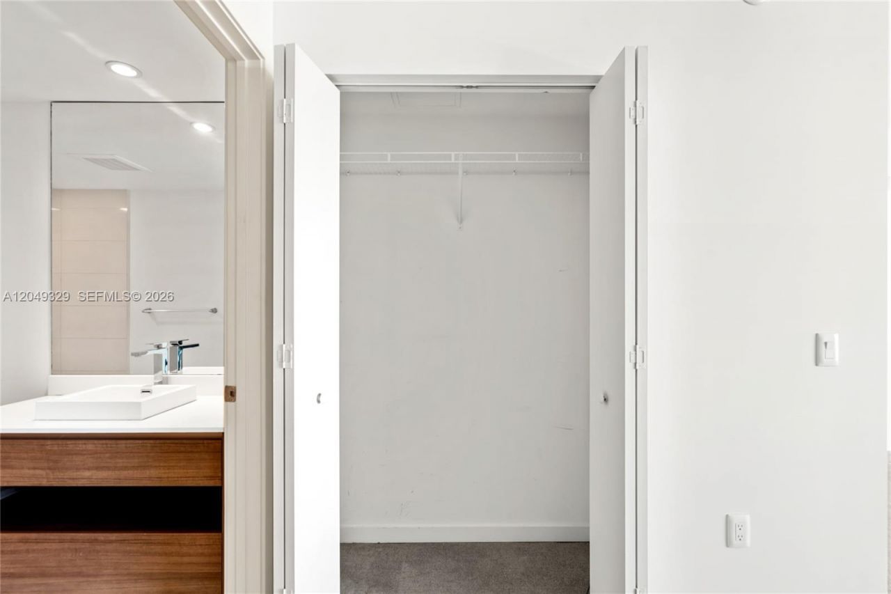 1100 S Miami Ave , Unit 2306, Miami, FL 33130 Photo
