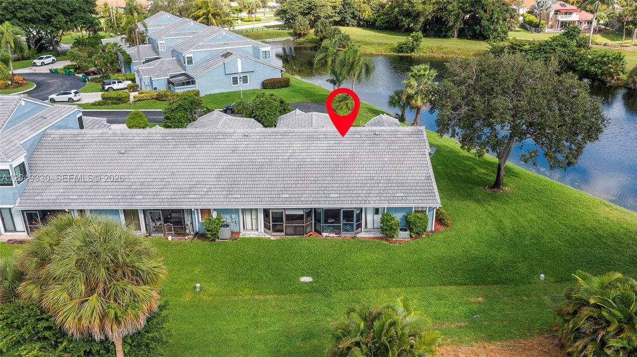 8220 Waterford Ln , Tamarac, FL 33321 Photo