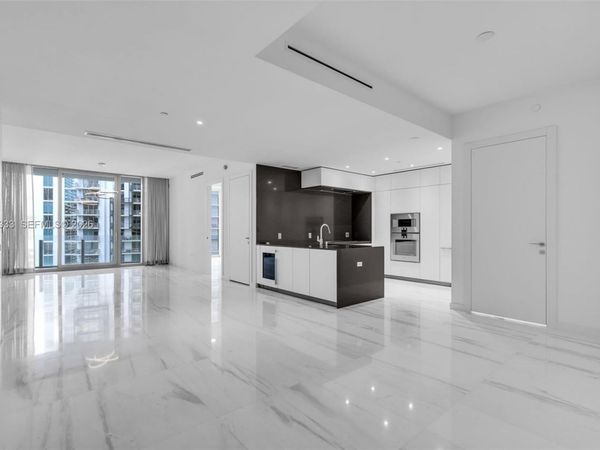300 Biscayne Boulevard Way , Unit 3009W, Miami, FL 33131