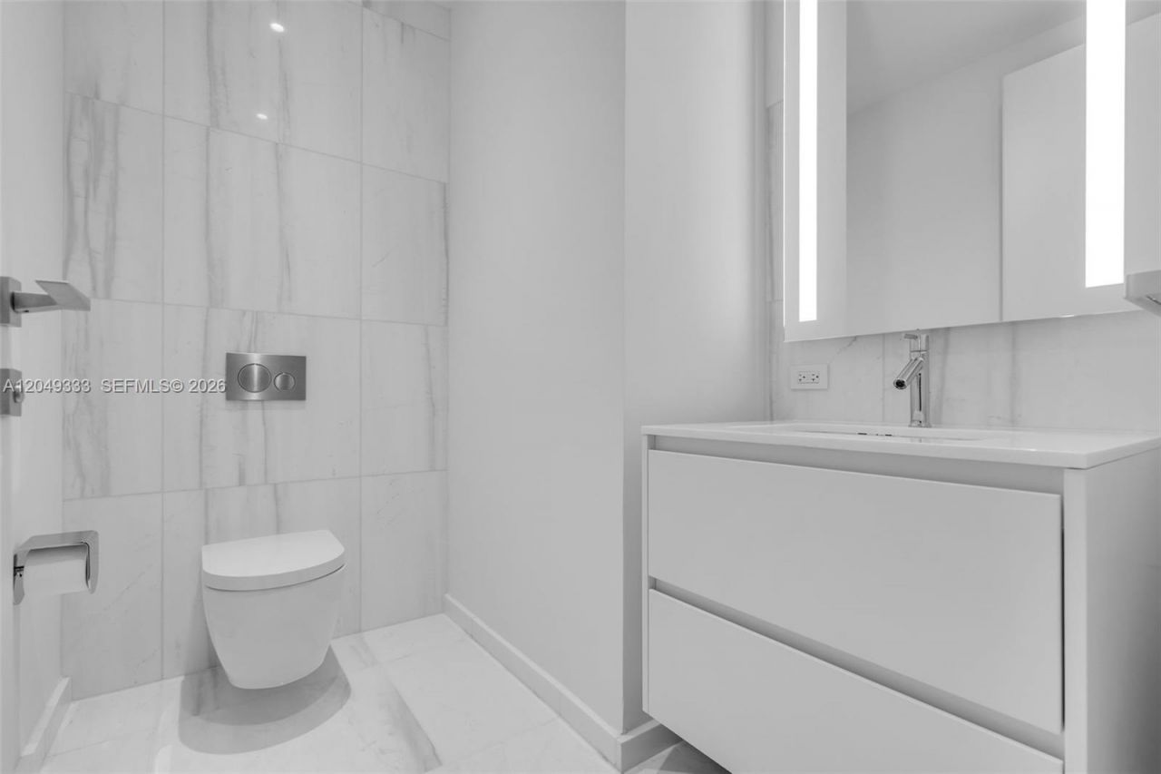 300 Biscayne Boulevard Way , Unit 3009W, Miami, FL 33131 Photo
