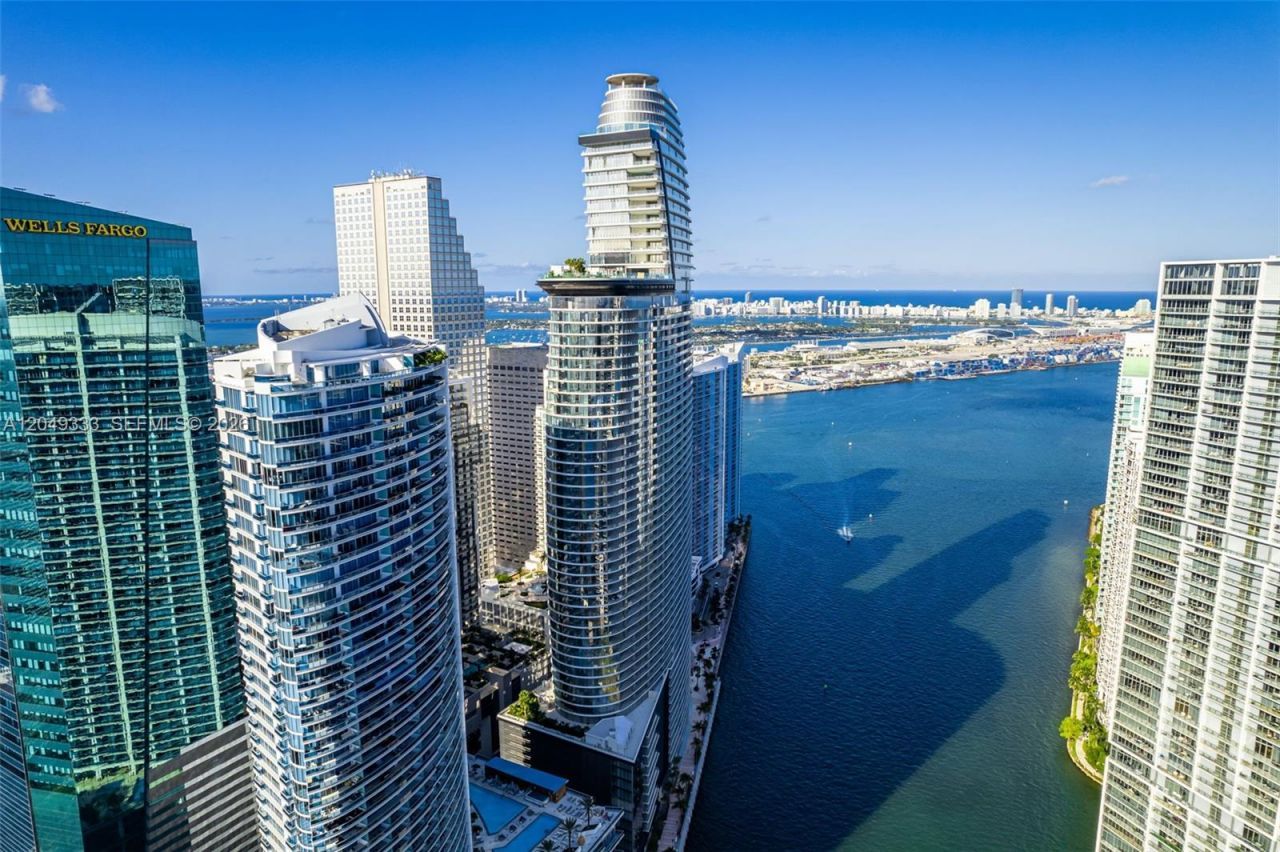 300 Biscayne Boulevard Way , Unit 3009W, Miami, FL 33131 Photo