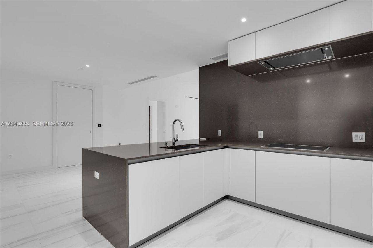 300 Biscayne Boulevard Way , Unit 3009W, Miami, FL 33131 Photo
