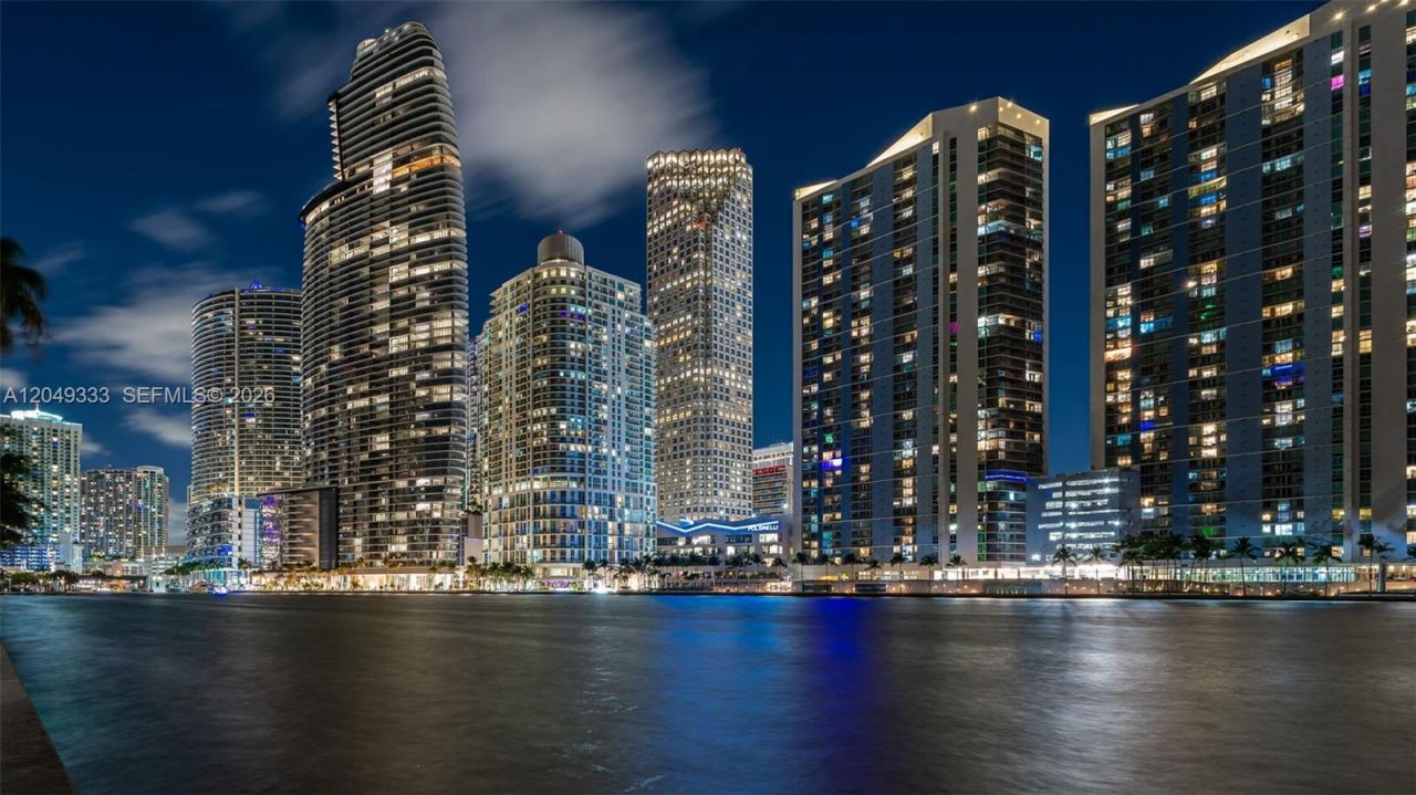 300 Biscayne Boulevard Way , Unit 3009W, Miami, FL 33131 Photo