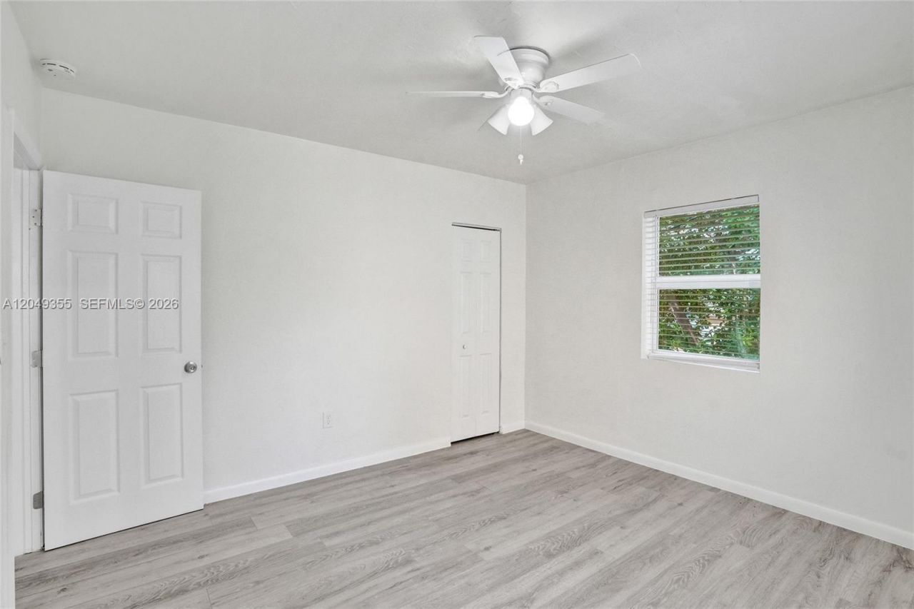 200 NW 13th St, Unit 5, Miami, FL 33136 Photo