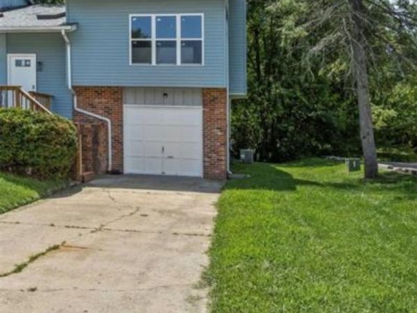 533 Vicksburg Drive, Belleville, IL 62221